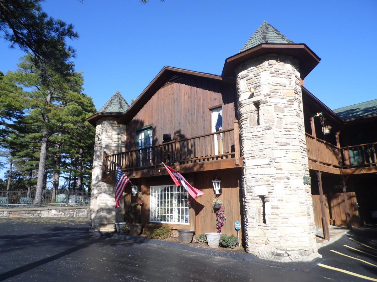 Country Mountain Inn Eureka Springs Buitenkant foto