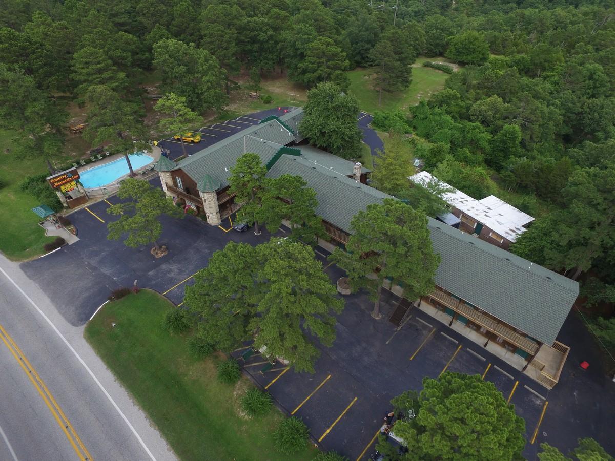 Country Mountain Inn Eureka Springs Buitenkant foto